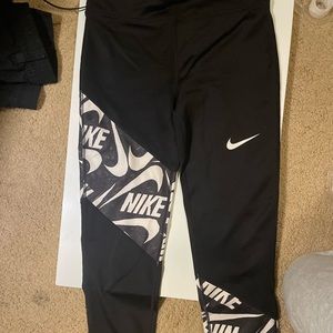 Youth XL Patterned Nike Leggings